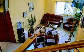 Venesis House